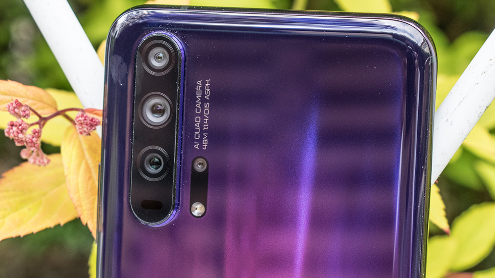 Представлены смартфоны Honor 20 и Honor 20 Pro: четыре камеры, Kirin 980, 8 ГБ ОЗУ и аккумулятор 4000 мАч
