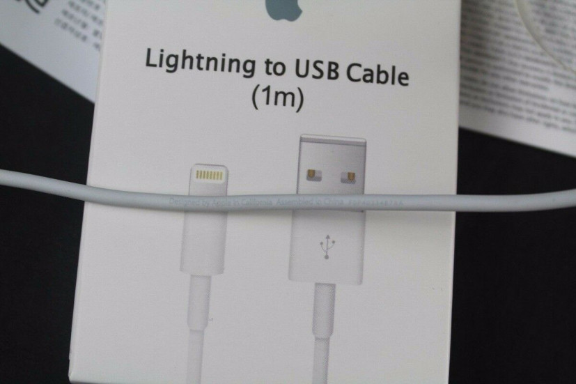 iPhone кабель